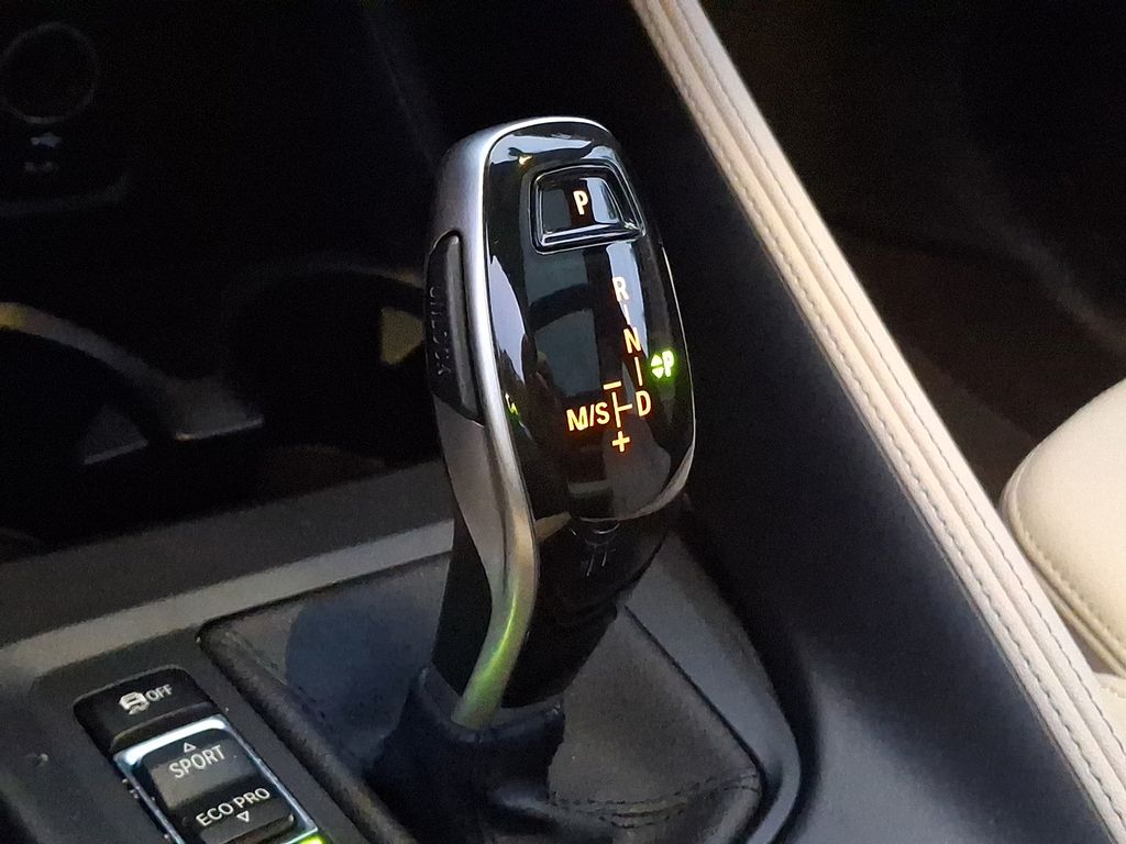 Thumbnail: 2022 BMW X2 - 13