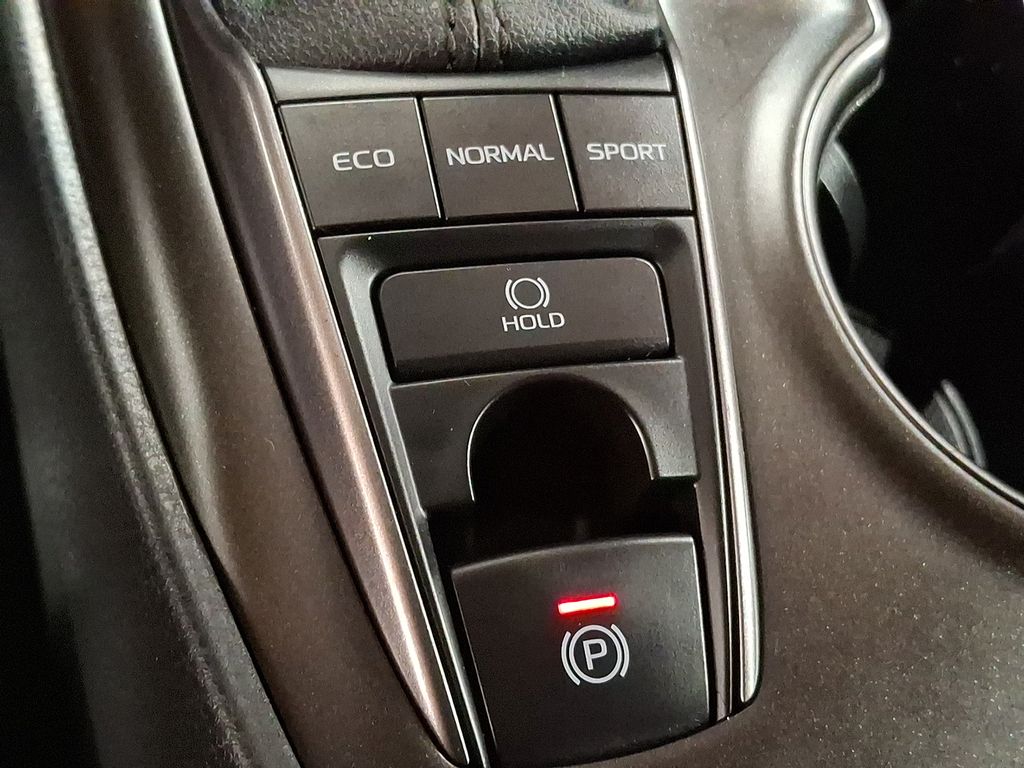 Thumbnail: 2024 Toyota Camry - 16