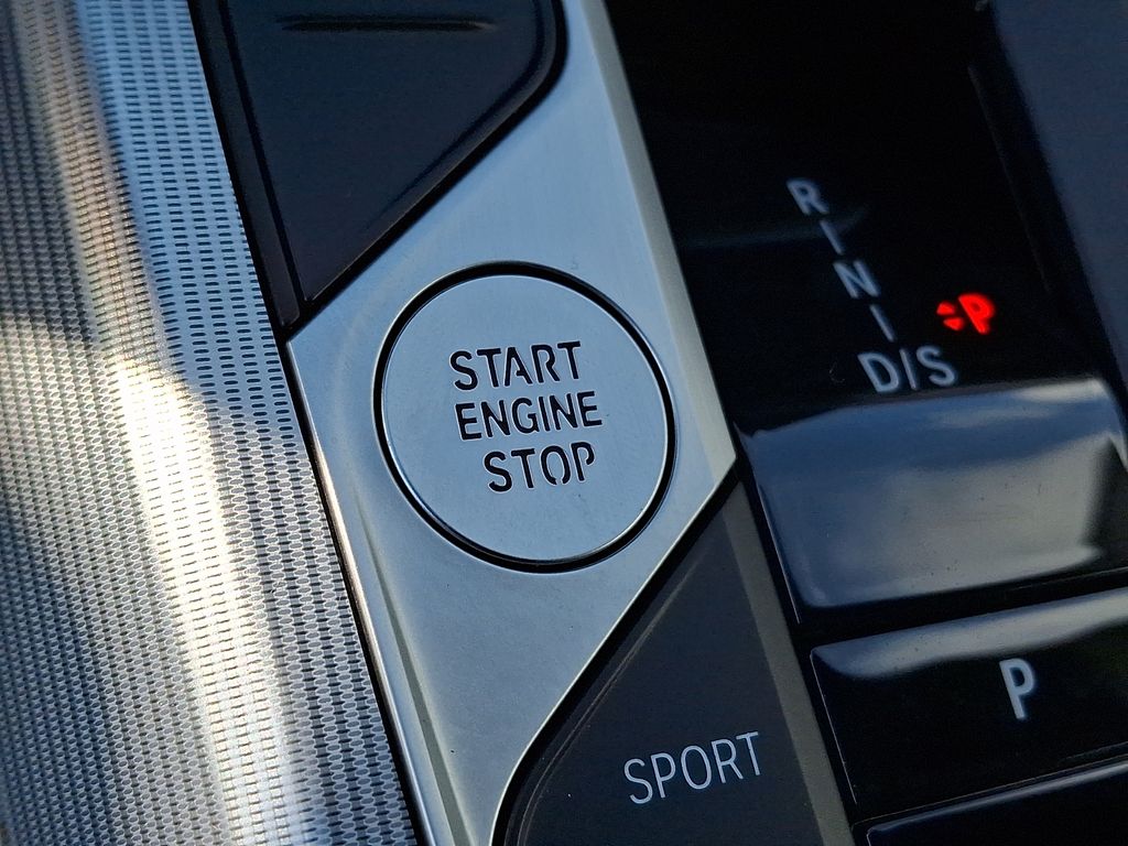 Thumbnail: 2023 BMW 3 Series - 20