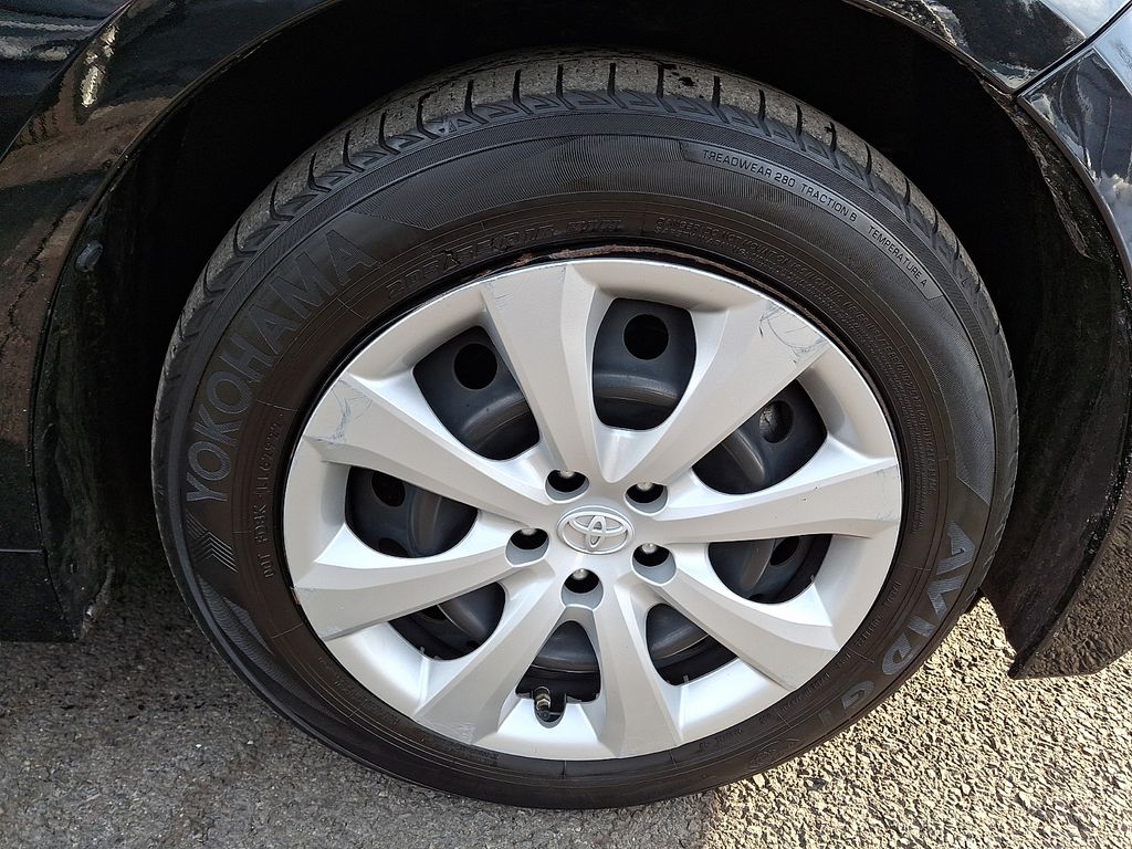 Thumbnail: 2022 Toyota Corolla - 6