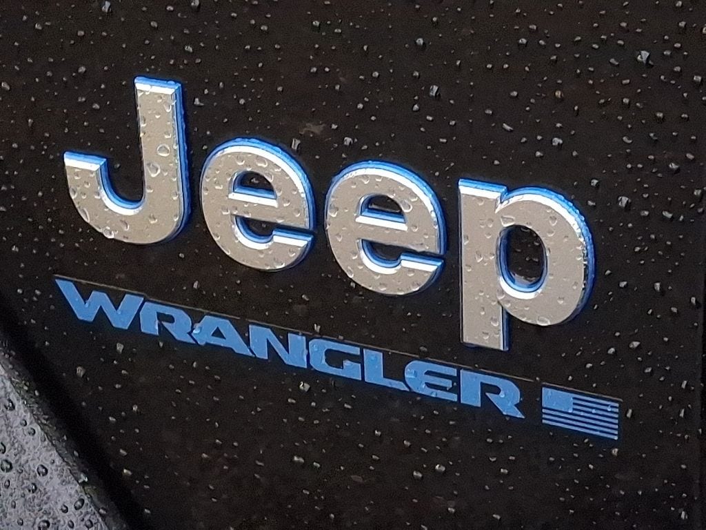 Thumbnail: 2023 Jeep Wrangler - 29