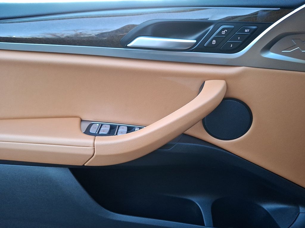 Thumbnail: 2023 BMW X4 - 7