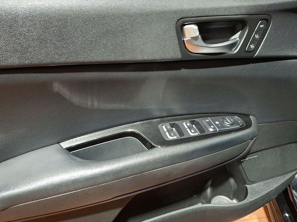 Thumbnail: 2019 Kia Optima - 10