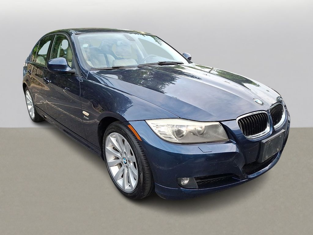 Thumbnail: 2011 BMW 3 Series - 2