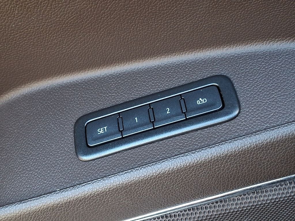 Thumbnail: 2020 GMC Yukon - 27