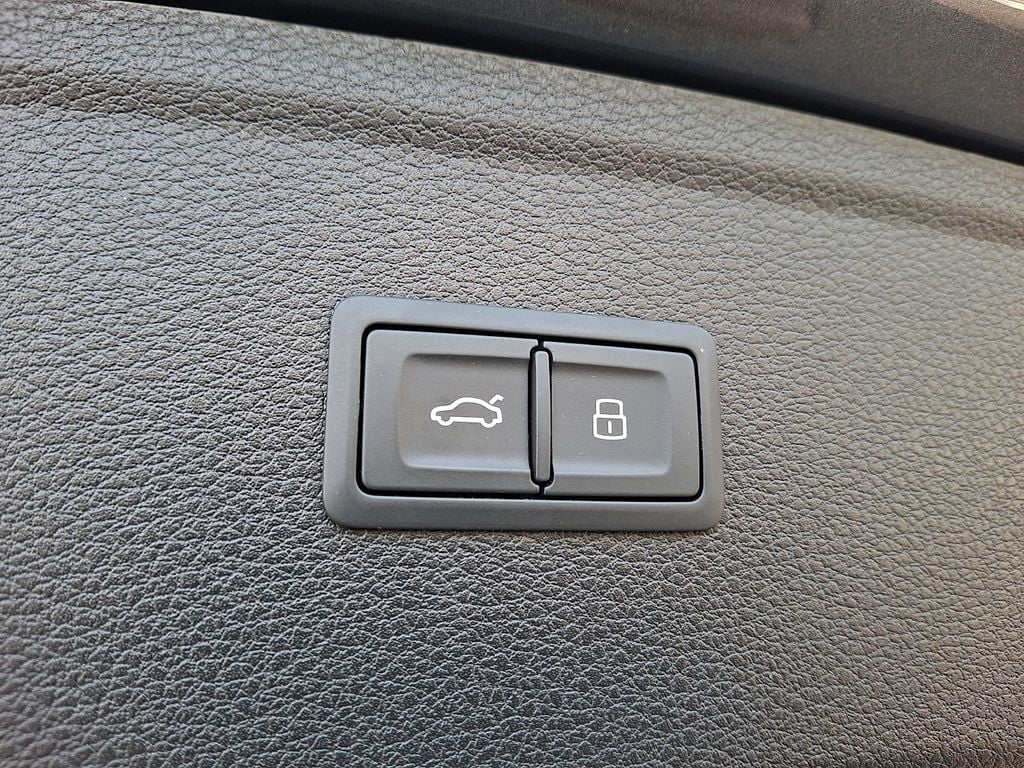 Thumbnail: 2022 Audi Q5 - 28