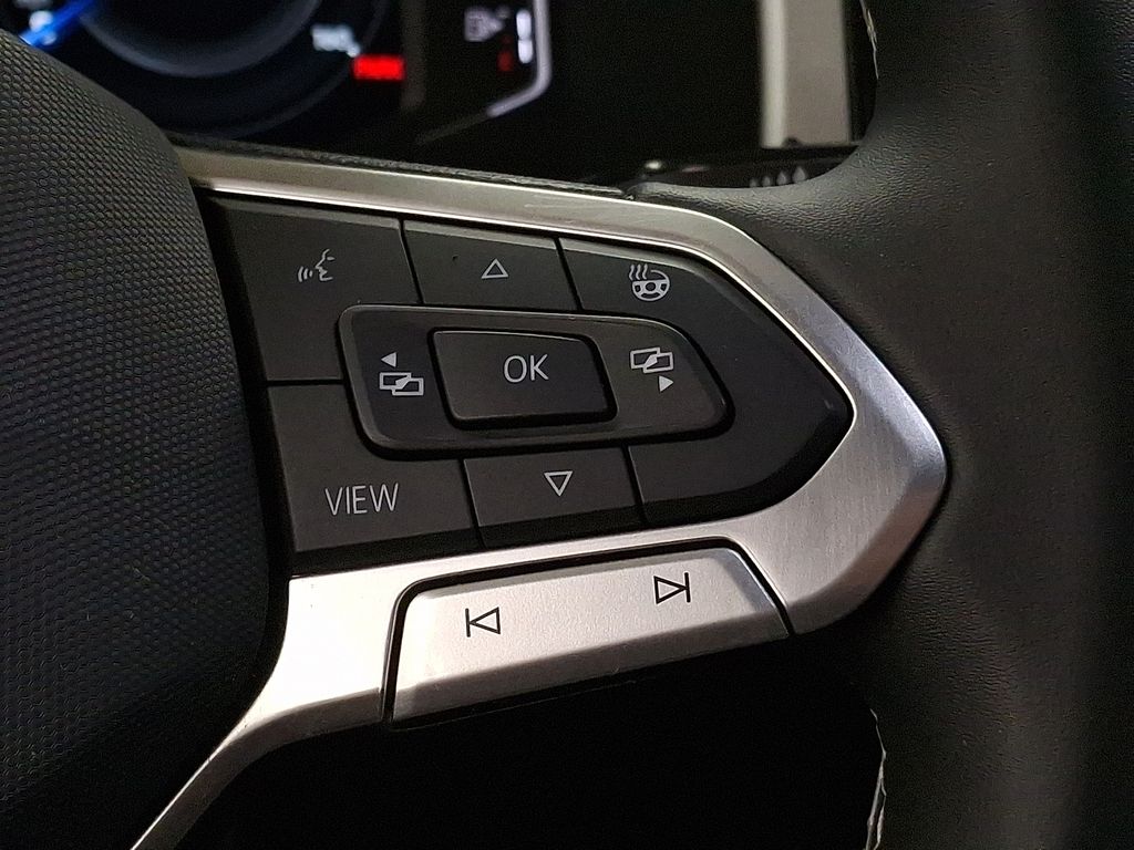 Thumbnail: 2022 Volkswagen Atlas - 18