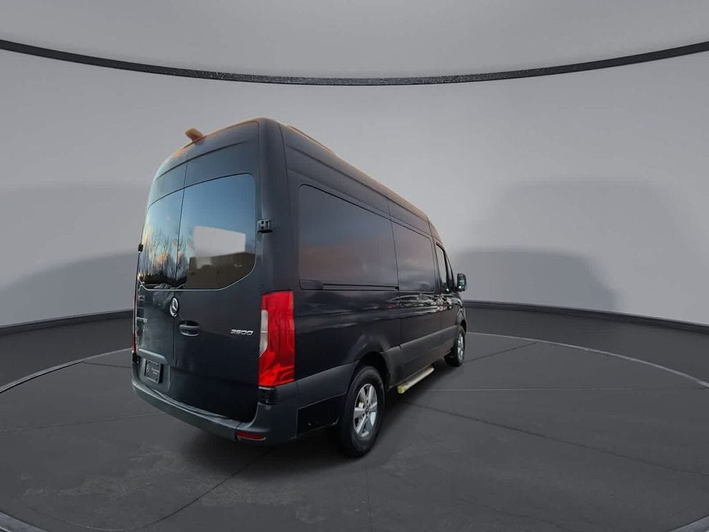 Thumbnail: 2019 Mercedes-Benz Sprinter - 11