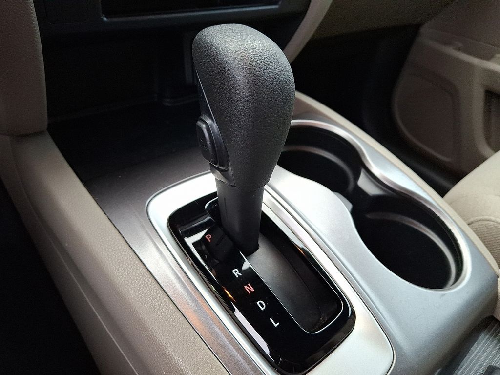 Thumbnail: 2016 Honda Pilot - 13