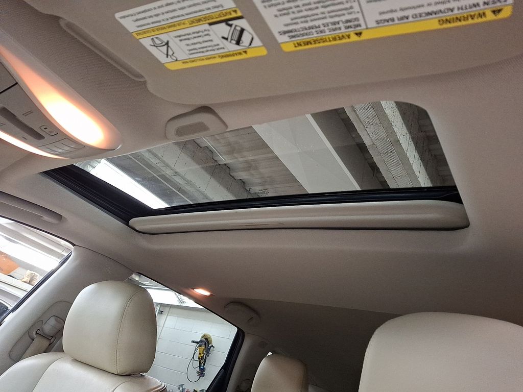 Thumbnail: 2017 INFINITI QX60 - 12