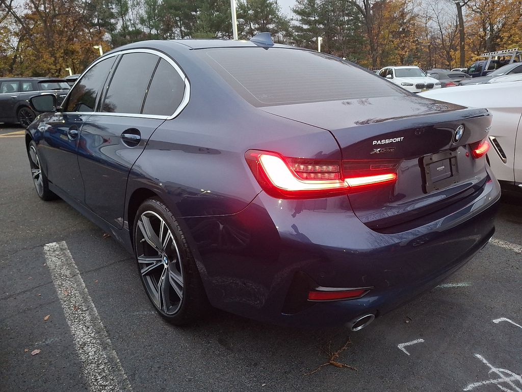 Thumbnail: 2021 BMW 3 Series - 6