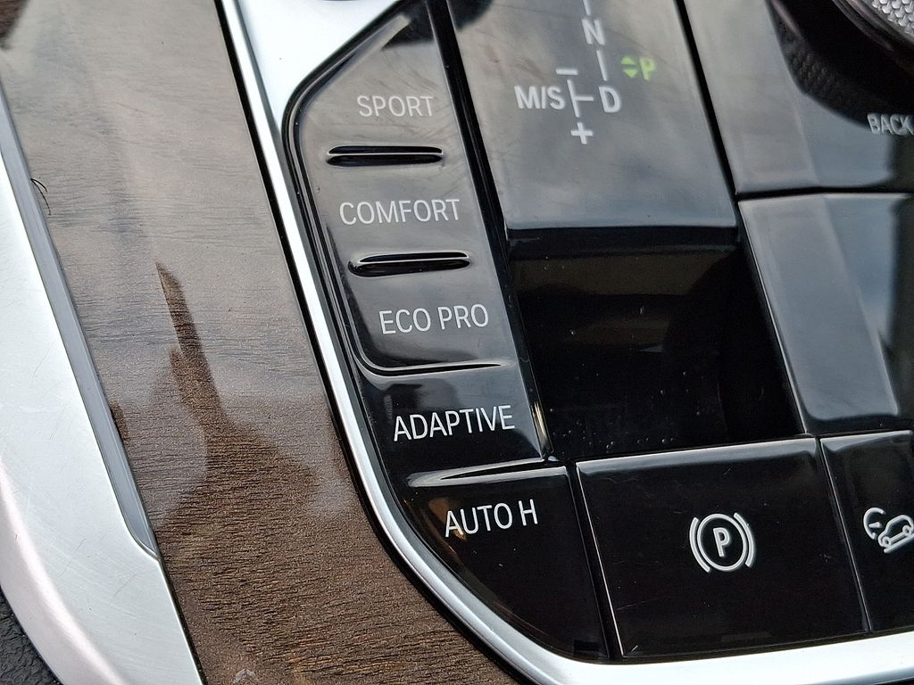 Thumbnail: 2020 BMW X5 - 21