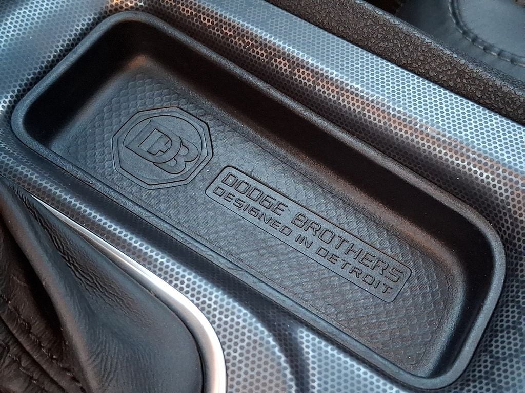 Thumbnail: 2016 Dodge Charger - 19