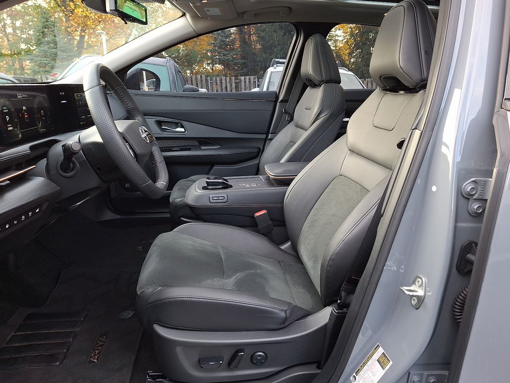 Thumbnail: 2024 Nissan Ariya - 9