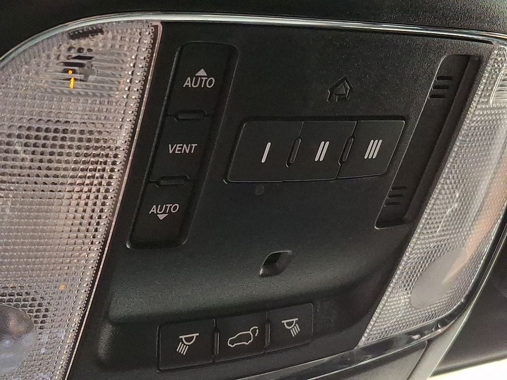 Thumbnail: 2020 Jeep Grand Cherokee - 23