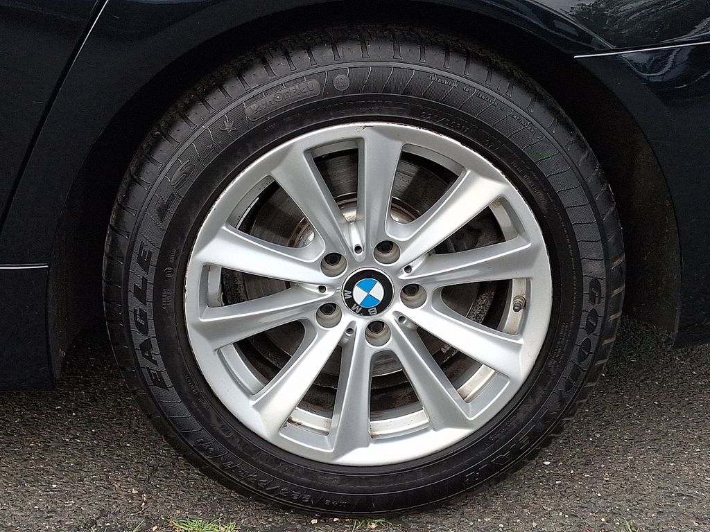 Thumbnail: 2015 BMW 5 Series - 7