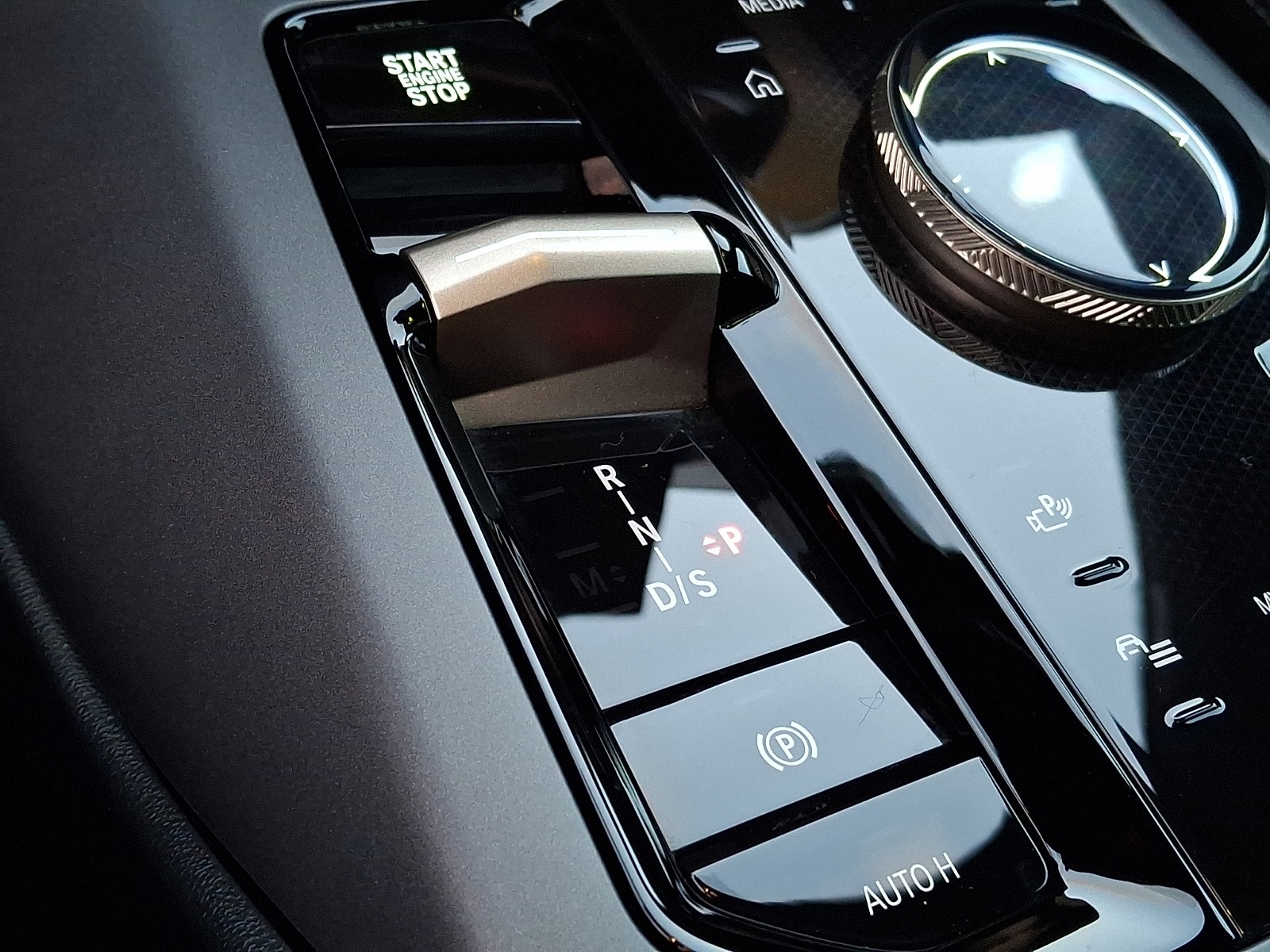 Thumbnail: 2025 BMW X3 - 12