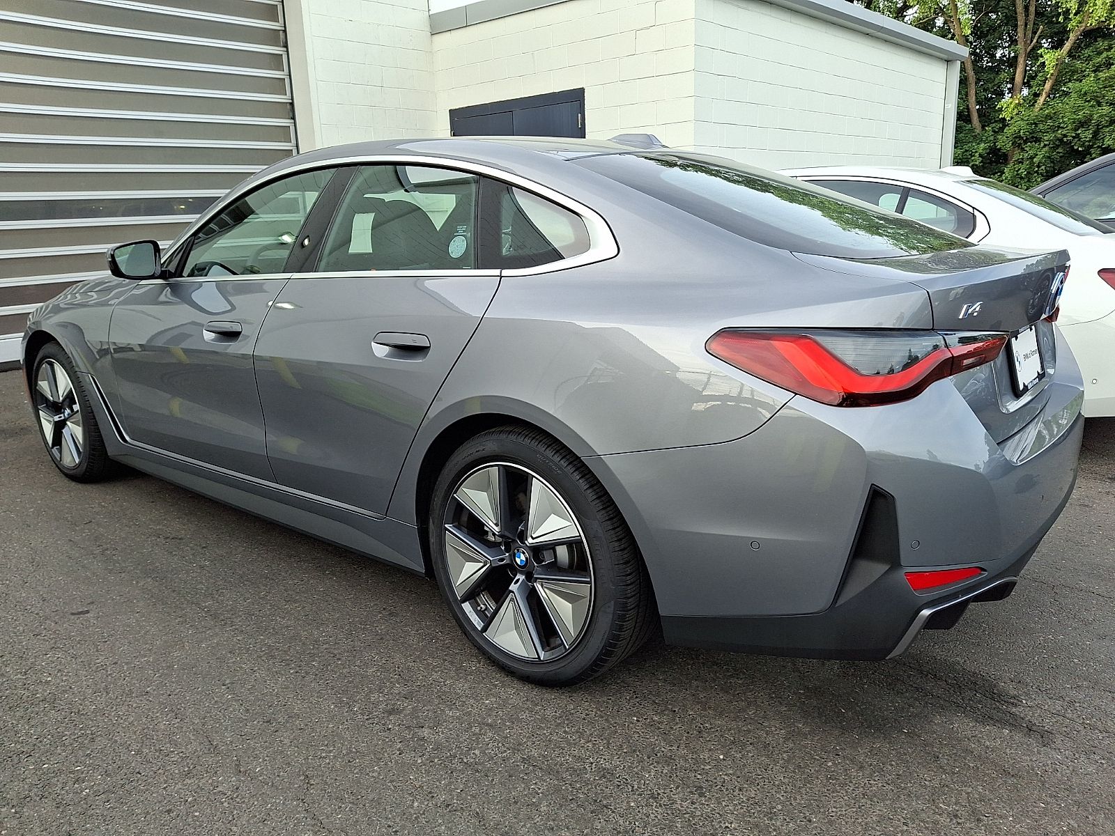 Thumbnail: 2025 BMW i4 - 6