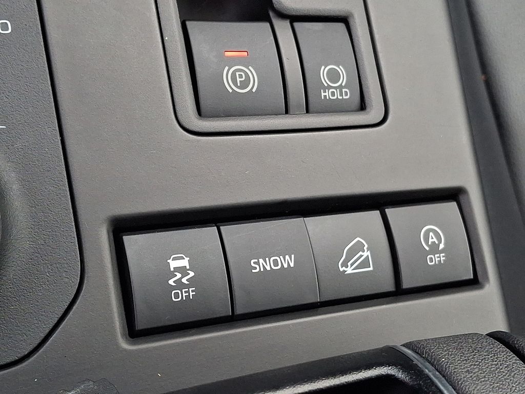 Thumbnail: 2021 Toyota Highlander - 20