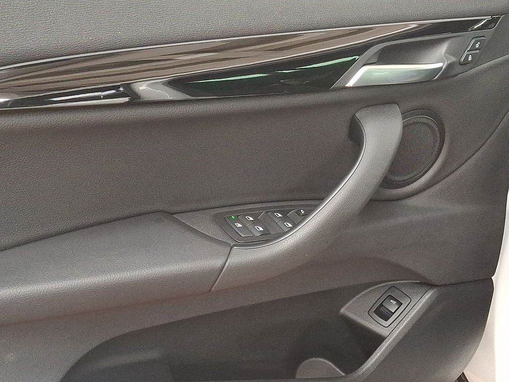 Thumbnail: 2020 BMW X2 - 8