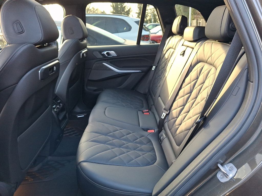 Thumbnail: 2024 BMW X5 - 7