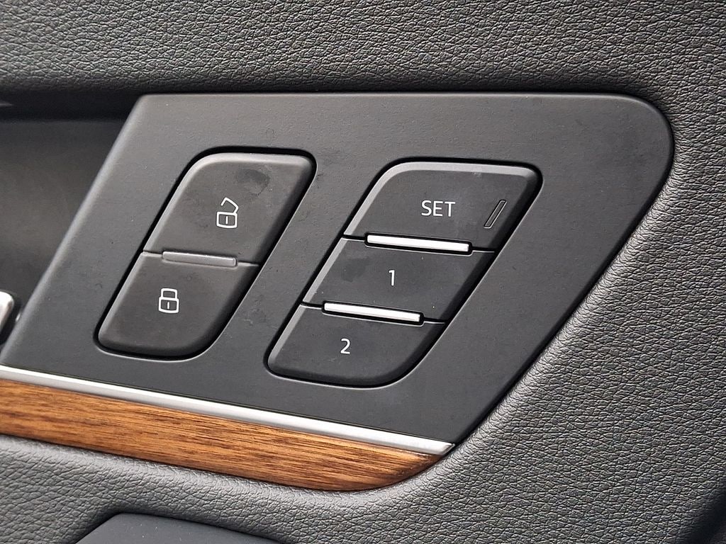 Thumbnail: 2022 Audi Q5 - 25