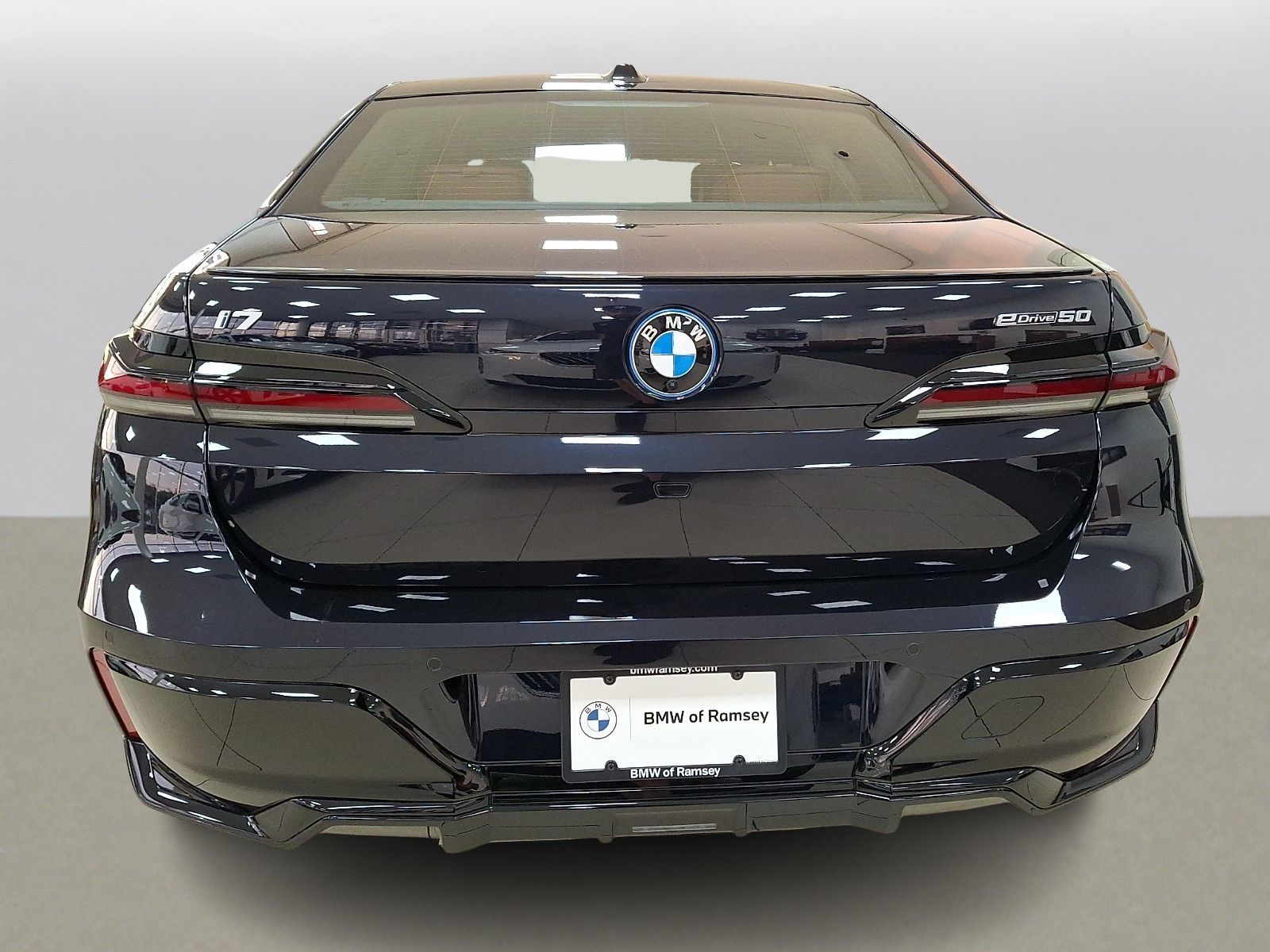 Thumbnail: 2025 BMW i7 - 4