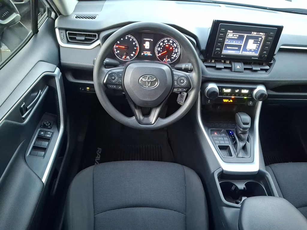 Thumbnail: 2020 Toyota RAV4 - 9