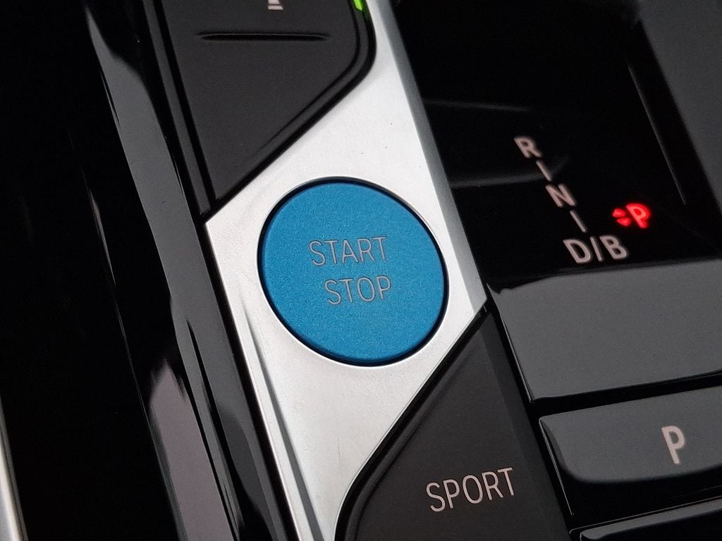 Thumbnail: 2024 BMW i4 - 20