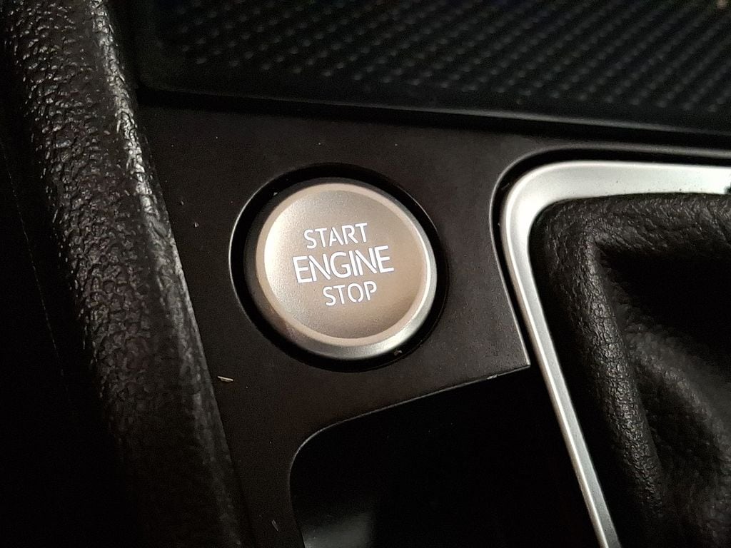 Thumbnail: 2024 Volkswagen Jetta - 18