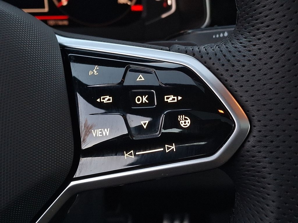 Thumbnail: 2025 Volkswagen Jetta - 21