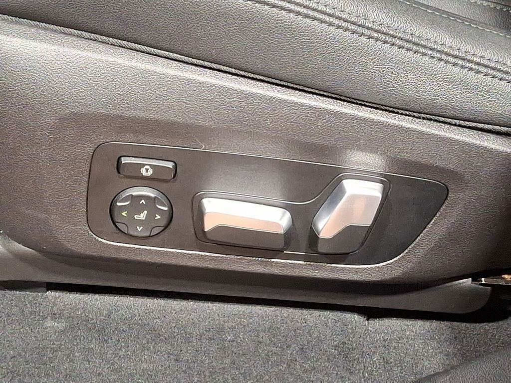 Thumbnail: 2020 BMW X4 - 11