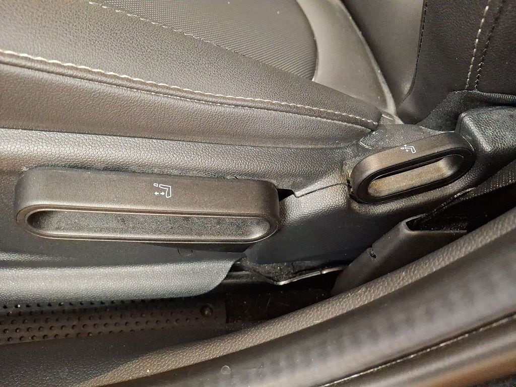 Thumbnail: 2024 MINI Cooper Hardtop - 11