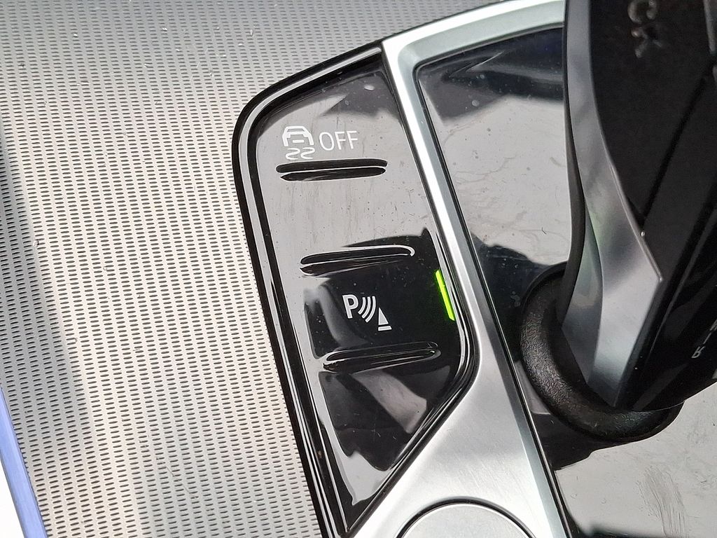 Thumbnail: 2022 BMW X5 - 15