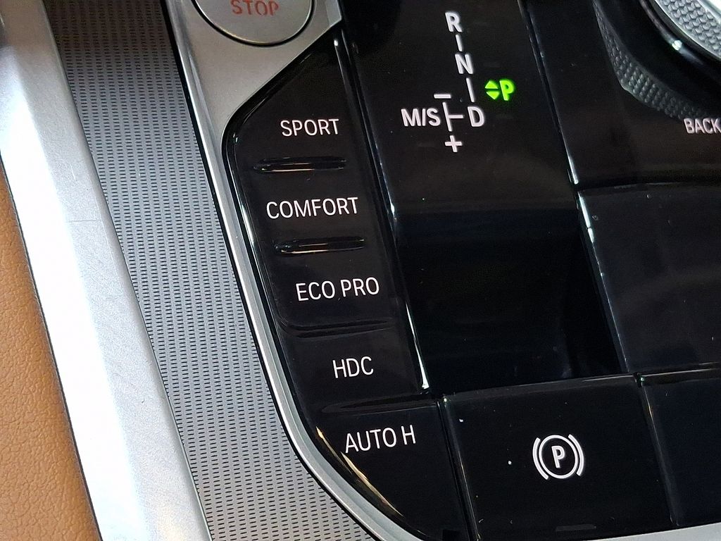 Thumbnail: 2023 BMW X6 - 22