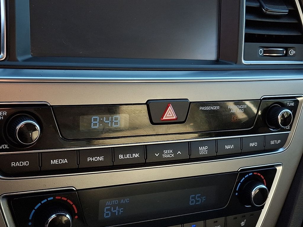 Thumbnail: 2015 Hyundai Sonata - 14