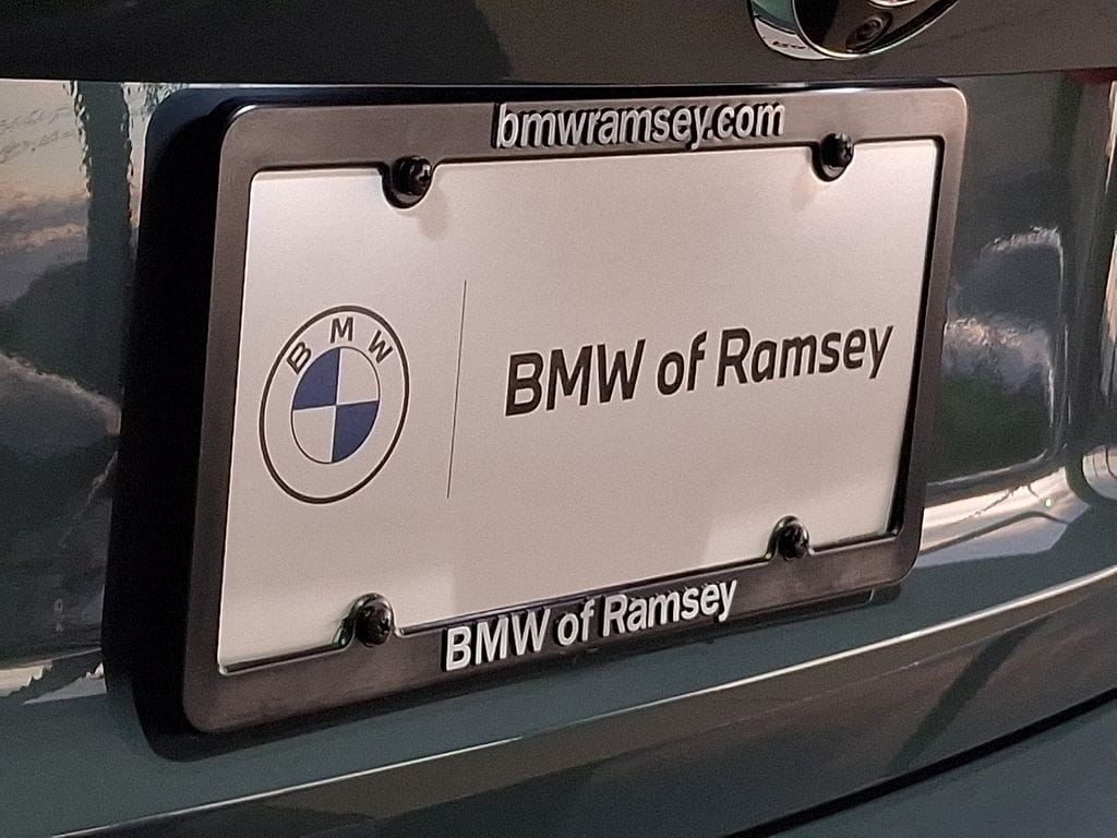 Thumbnail: 2026 BMW i4 - 10
