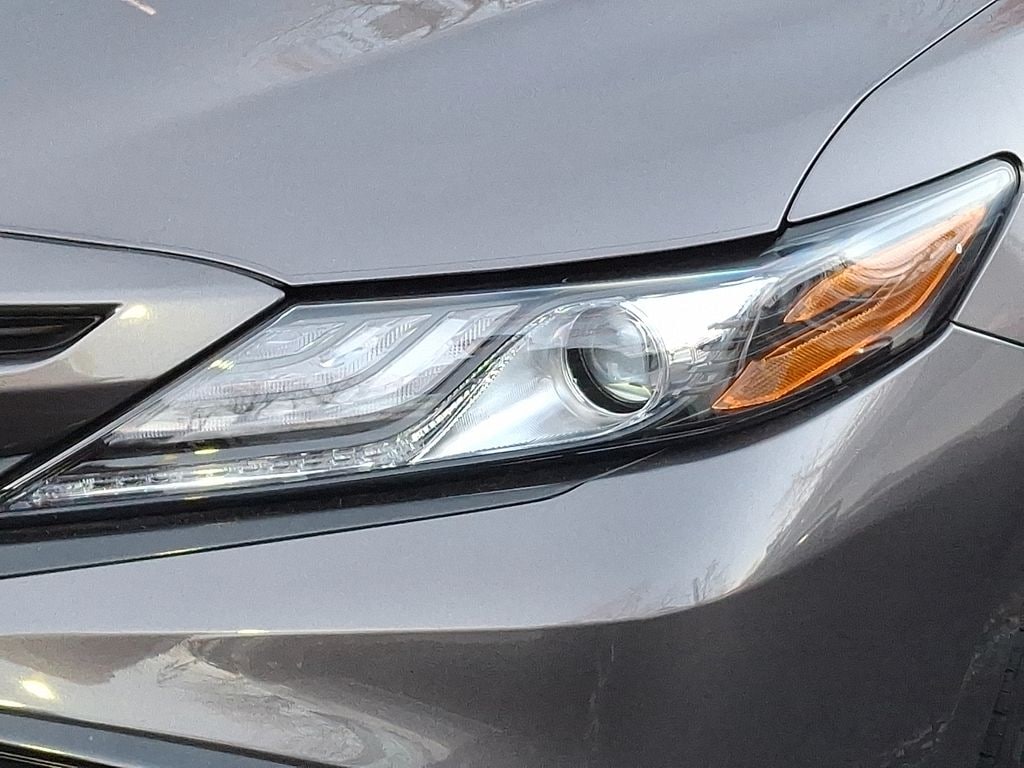 Thumbnail: 2021 Toyota Camry - 7