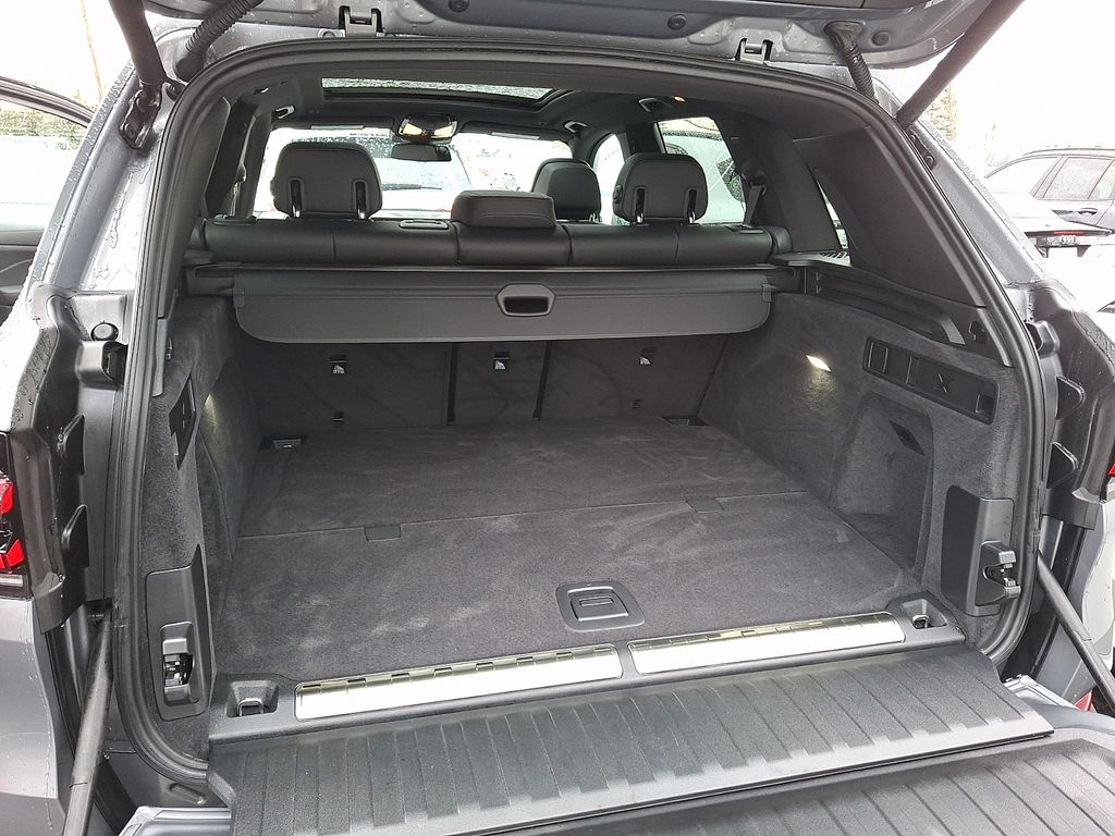 Thumbnail: 2026 BMW X5 - 27