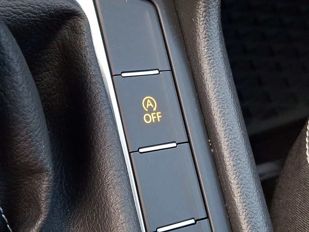 Thumbnail: 2022 Volkswagen Taos - 22