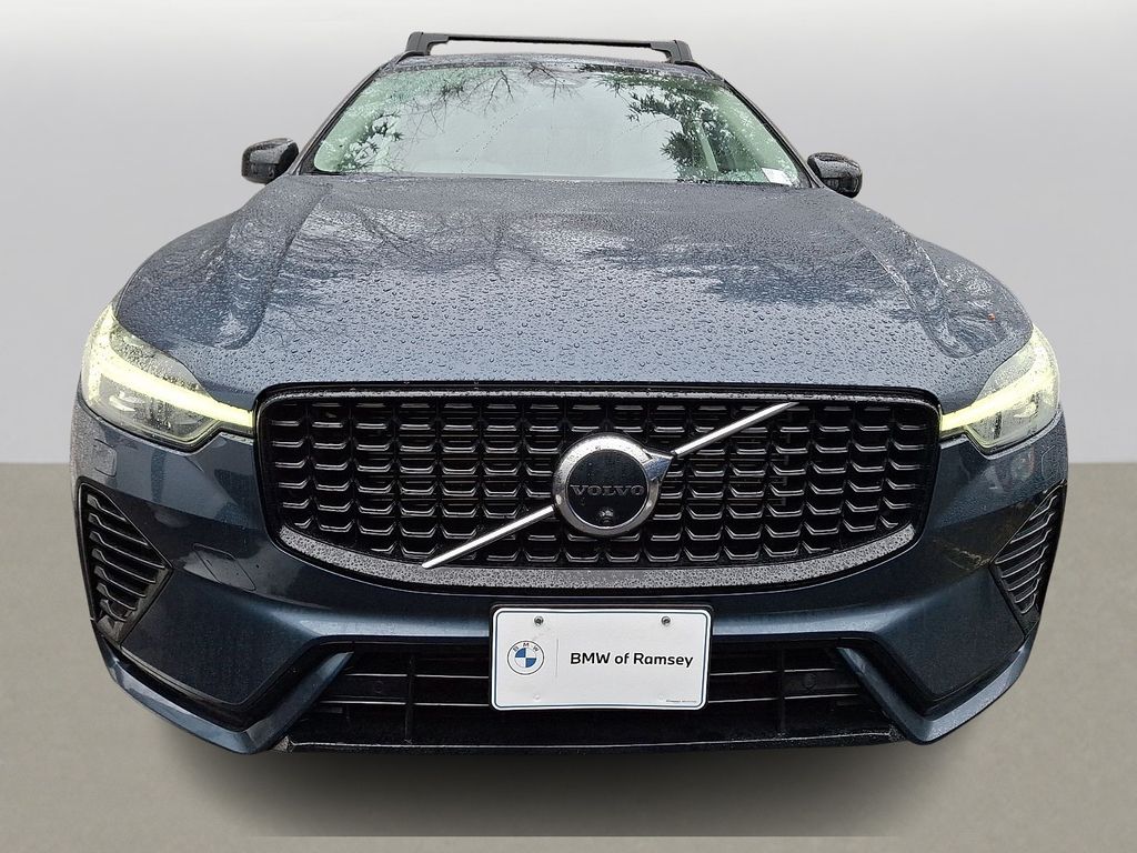 Thumbnail: 2023 Volvo XC60 - 2