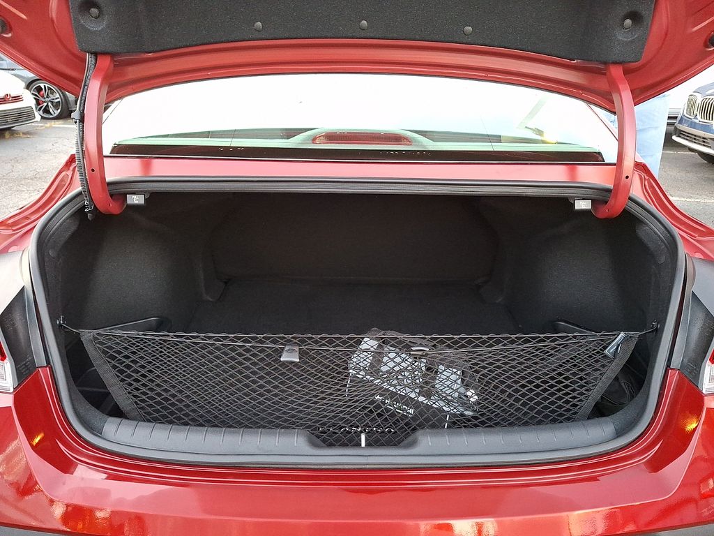 Thumbnail: 2025 Hyundai Elantra - 27