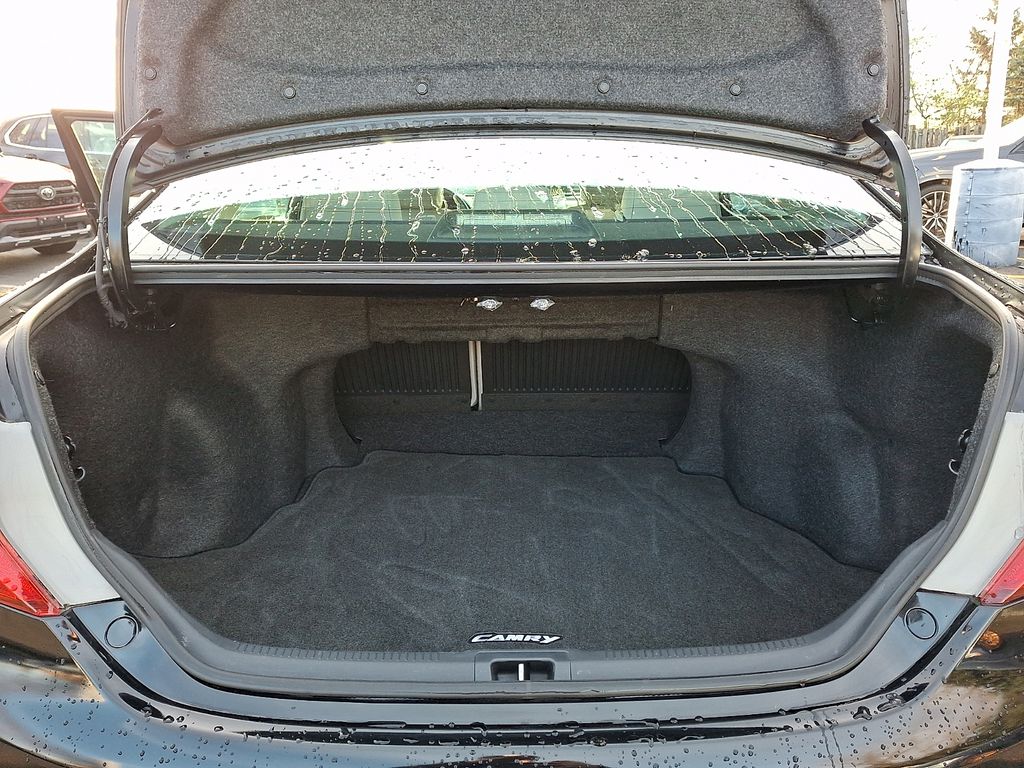 Thumbnail: 2014 Toyota Camry - 27