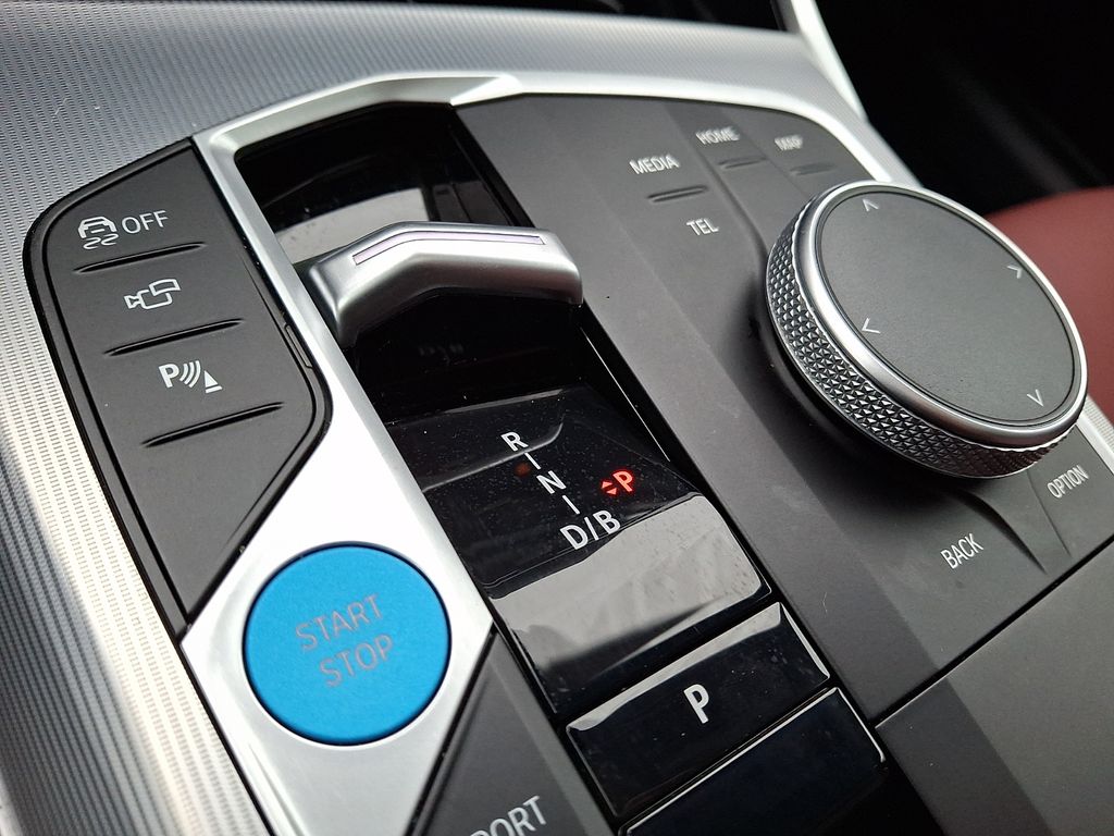 Thumbnail: 2023 BMW i4 - 14