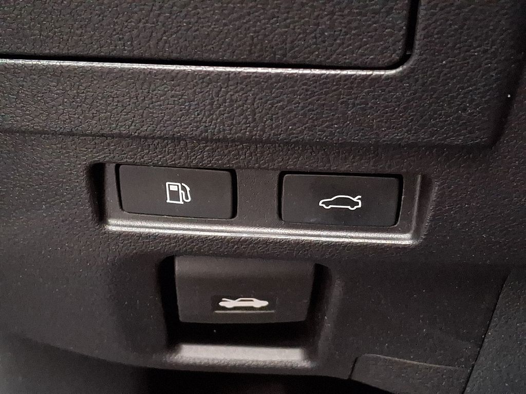 Thumbnail: 2023 Lexus ES - 24