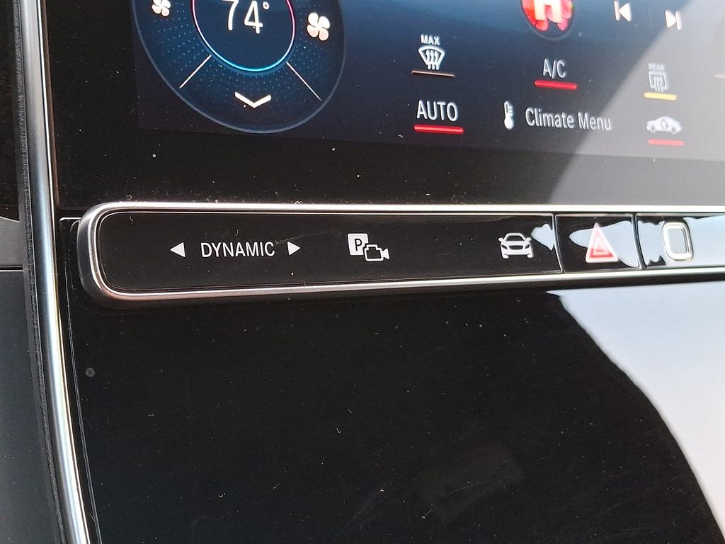 Thumbnail: 2023 Mercedes-Benz GLC - 19