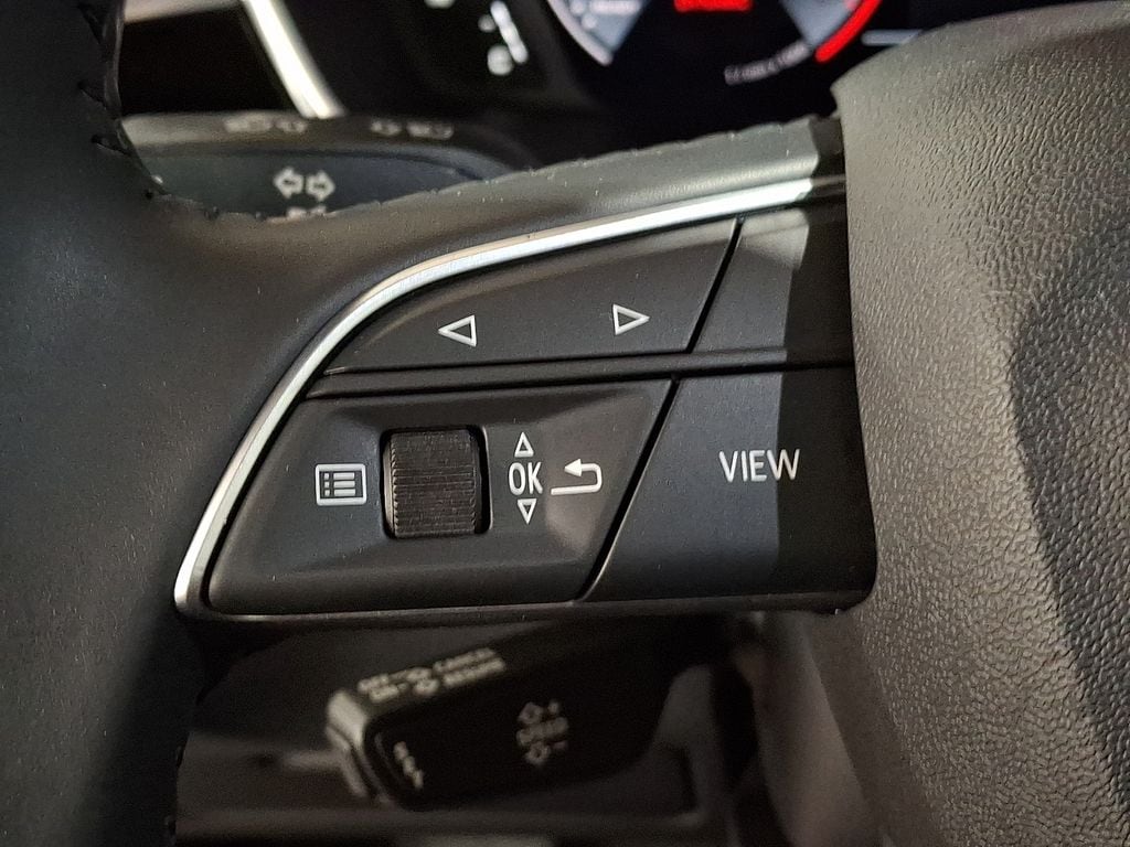 Thumbnail: 2019 Audi Q3 - 19