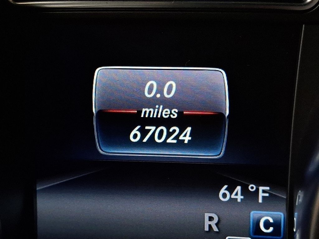 Thumbnail: 2019 Mercedes-Benz GL-Class - 17