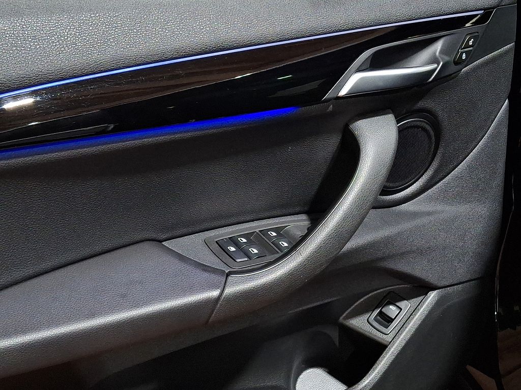 Thumbnail: 2020 BMW X2 - 9