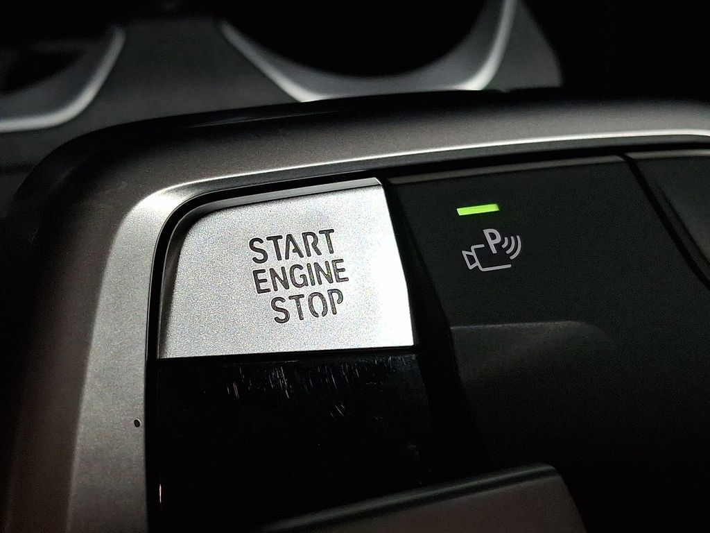 Thumbnail: 2025 BMW X1 - 18